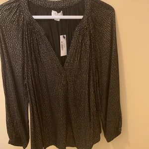 NWT Ladies long sleeve, cuffed, deep V dress shirt